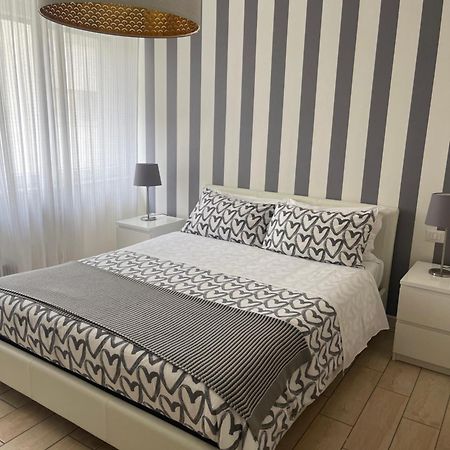 Bernini 20 Bed & Breakfast Napoli Ngoại thất bức ảnh