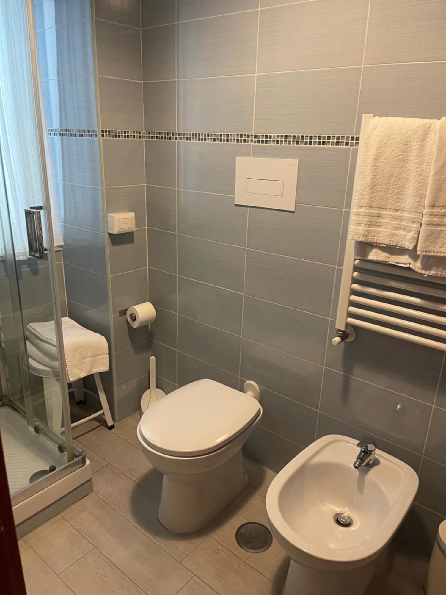Bernini 20 Bed & Breakfast Napoli Ngoại thất bức ảnh