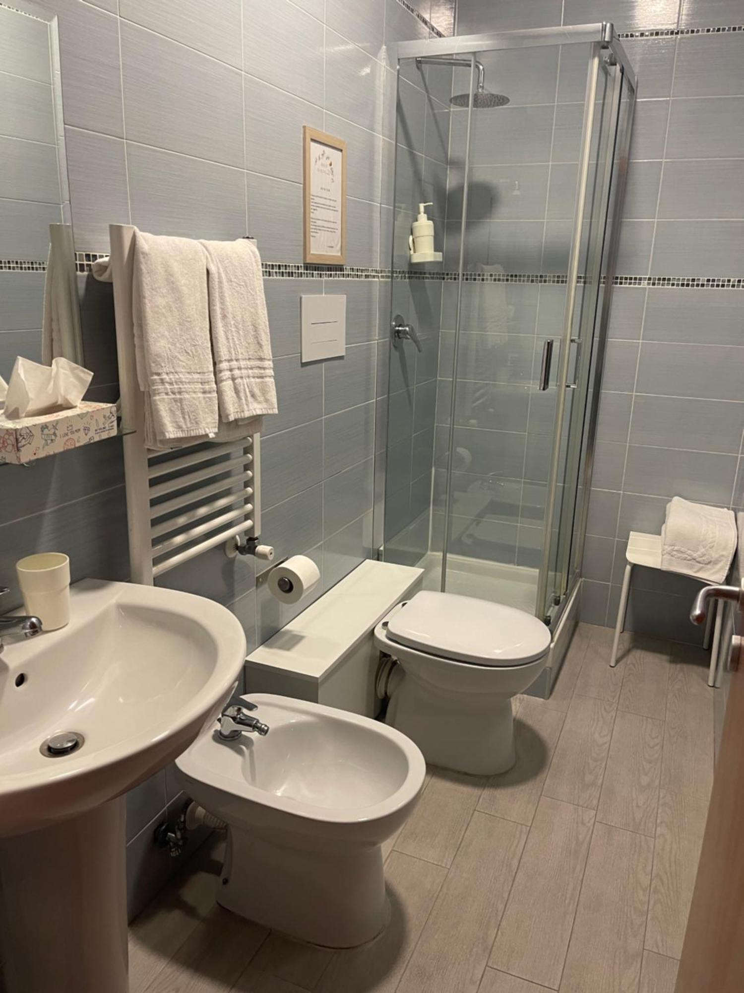 Bernini 20 Bed & Breakfast Napoli Ngoại thất bức ảnh