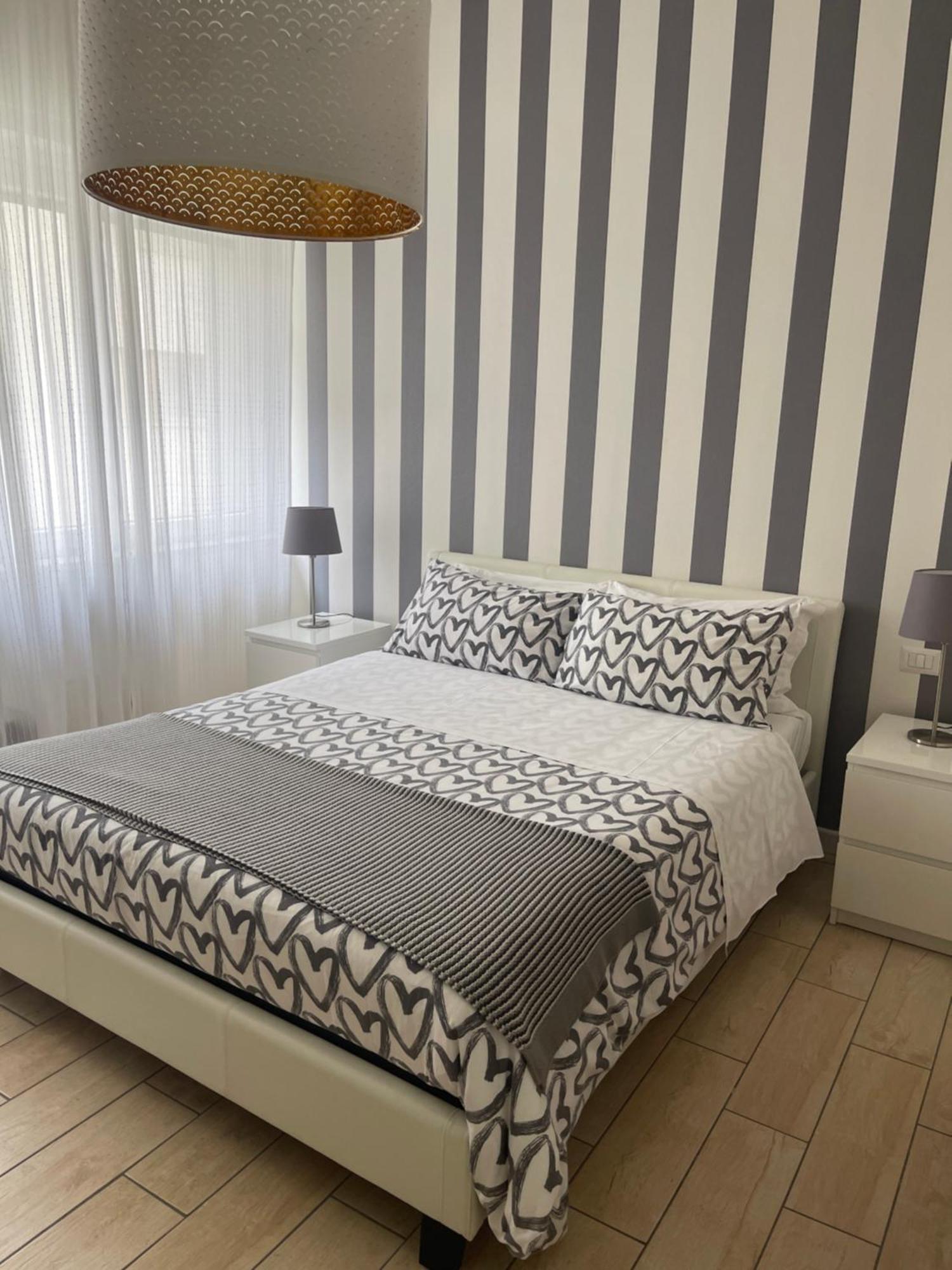 Bernini 20 Bed & Breakfast Napoli Ngoại thất bức ảnh