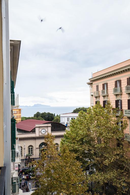 Bernini 20 Bed & Breakfast Napoli Ngoại thất bức ảnh