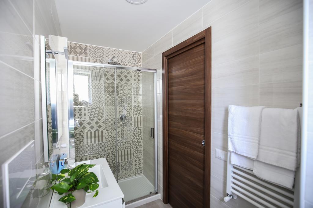 Bernini 20 Bed & Breakfast Napoli Ngoại thất bức ảnh